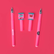PEN02_PEN-BUDDIES_BETTY_DOS_FC-converti-depuis-jpg.webp