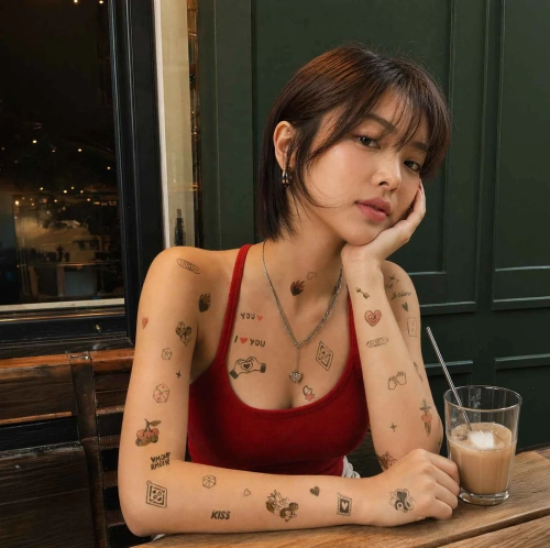 FLASH_TATTOOS_CRAZY-IN-LOVE_MINDY.jpg.webp